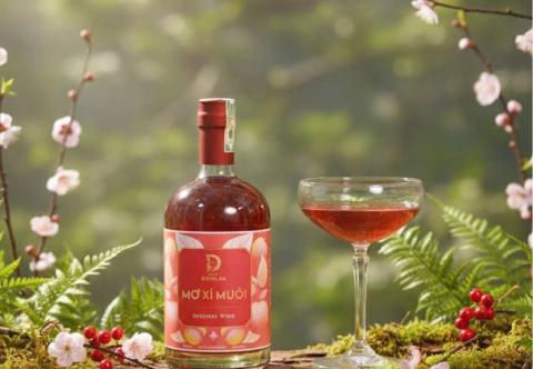 Rượu xí muội Việt Nam – Hương vị hoài niệm, trải nghiệm mới mẻ cho người yêu rượu trái cây
